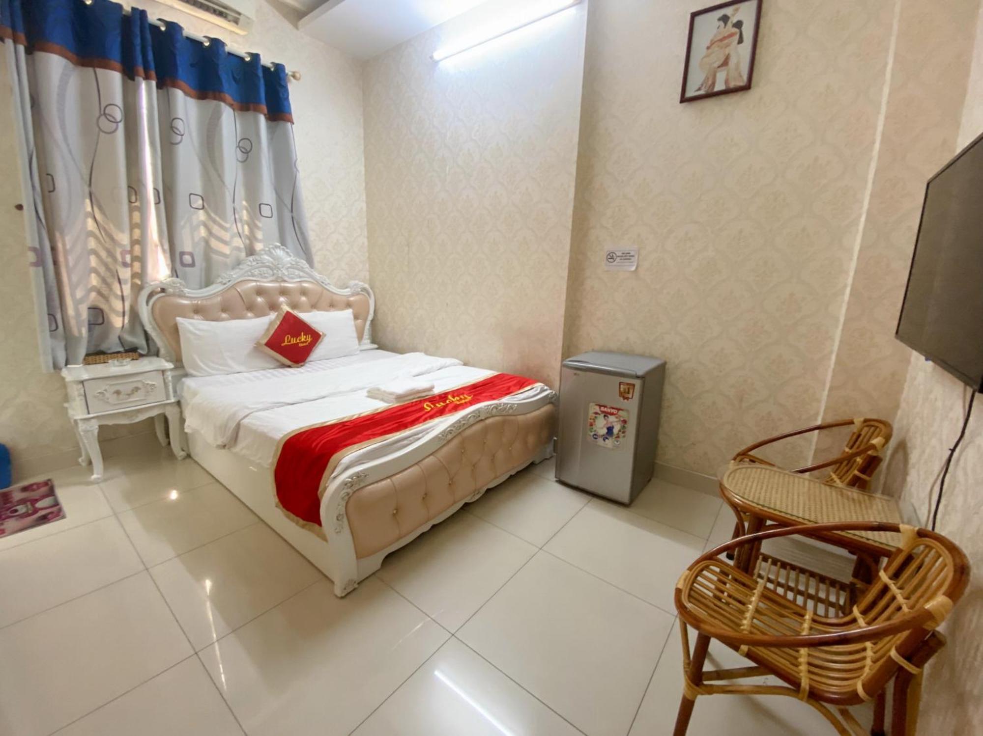 Lucky Hotel Cidade de Ho Chi Minh Exterior foto